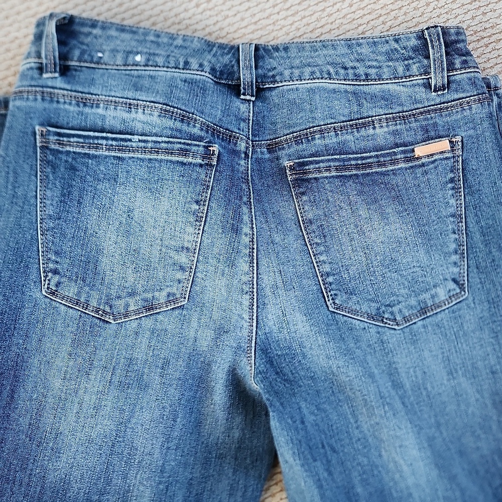 Like New 'The Skinny' Jeans From White House Black Market, Suze 6 - Picture 7 of 9